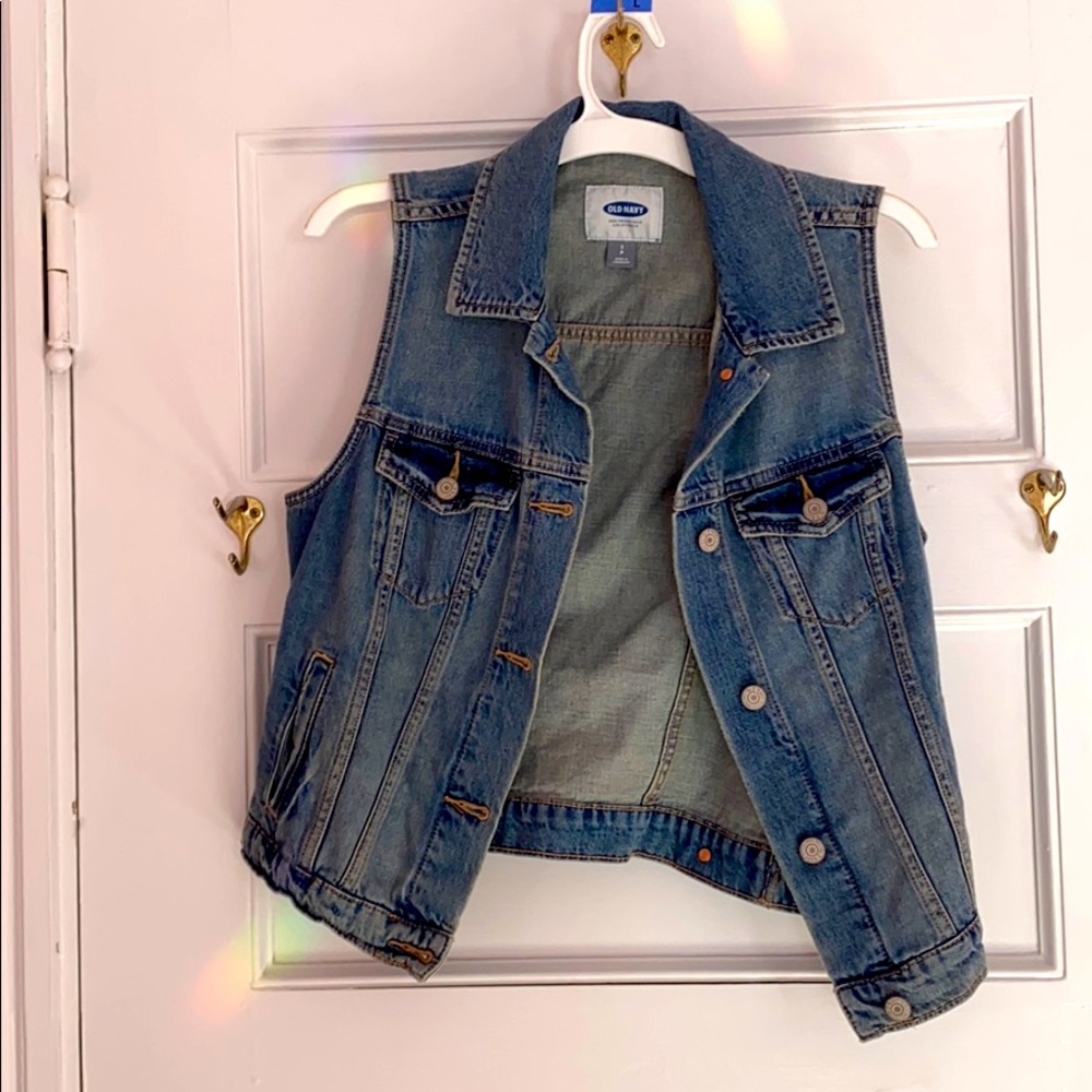 Sleeveless Jean Jacket